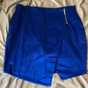 Kardashian asymmetric zip skirt